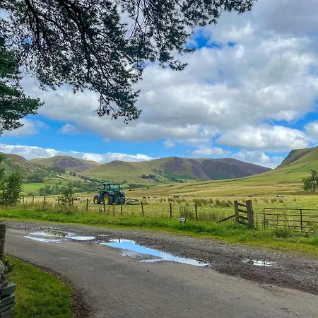 Fell View Bassenthwaite, Rural Location On A Working Farm In The Fells
