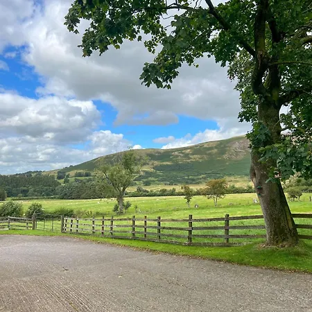 Fell View Bassenthwaite, Rural Location On A Working Farm In The Fells *
